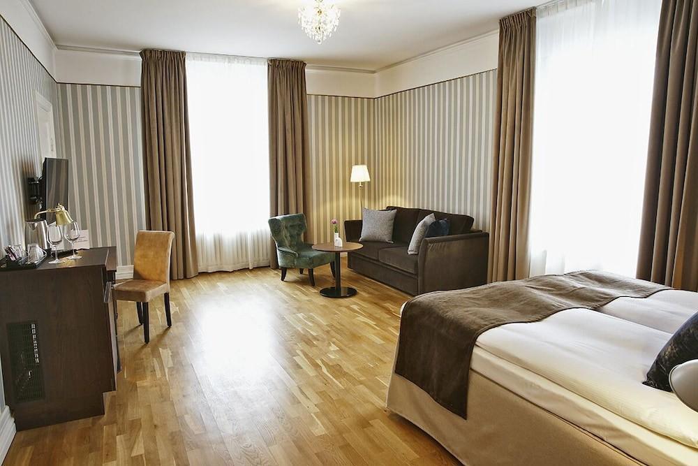 Skara Stadshotell 外观 照片